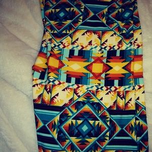 LulaRoe TC Aztec themed leggings